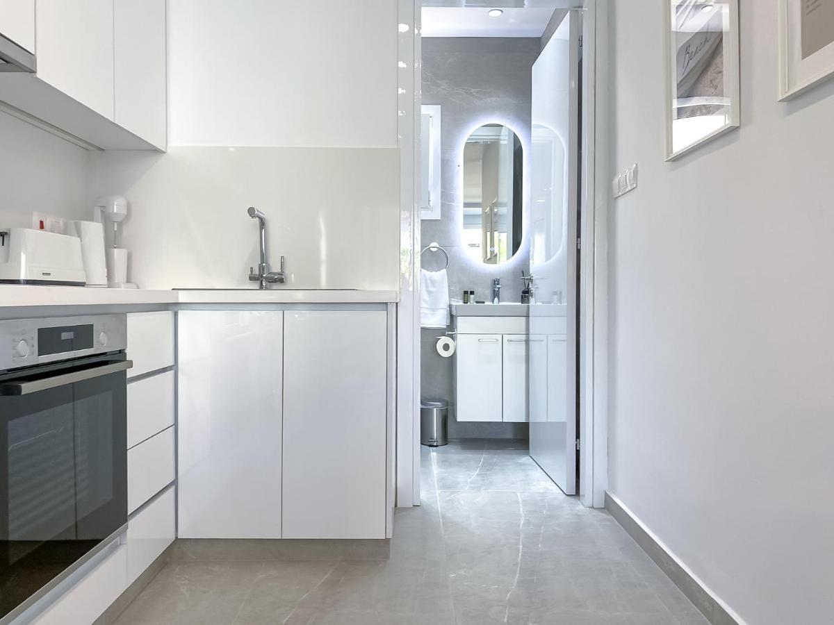 Ferienwohnung Phaedrus Living Limnaria Luxury Flat Vine 121 Paphos Exterior foto
